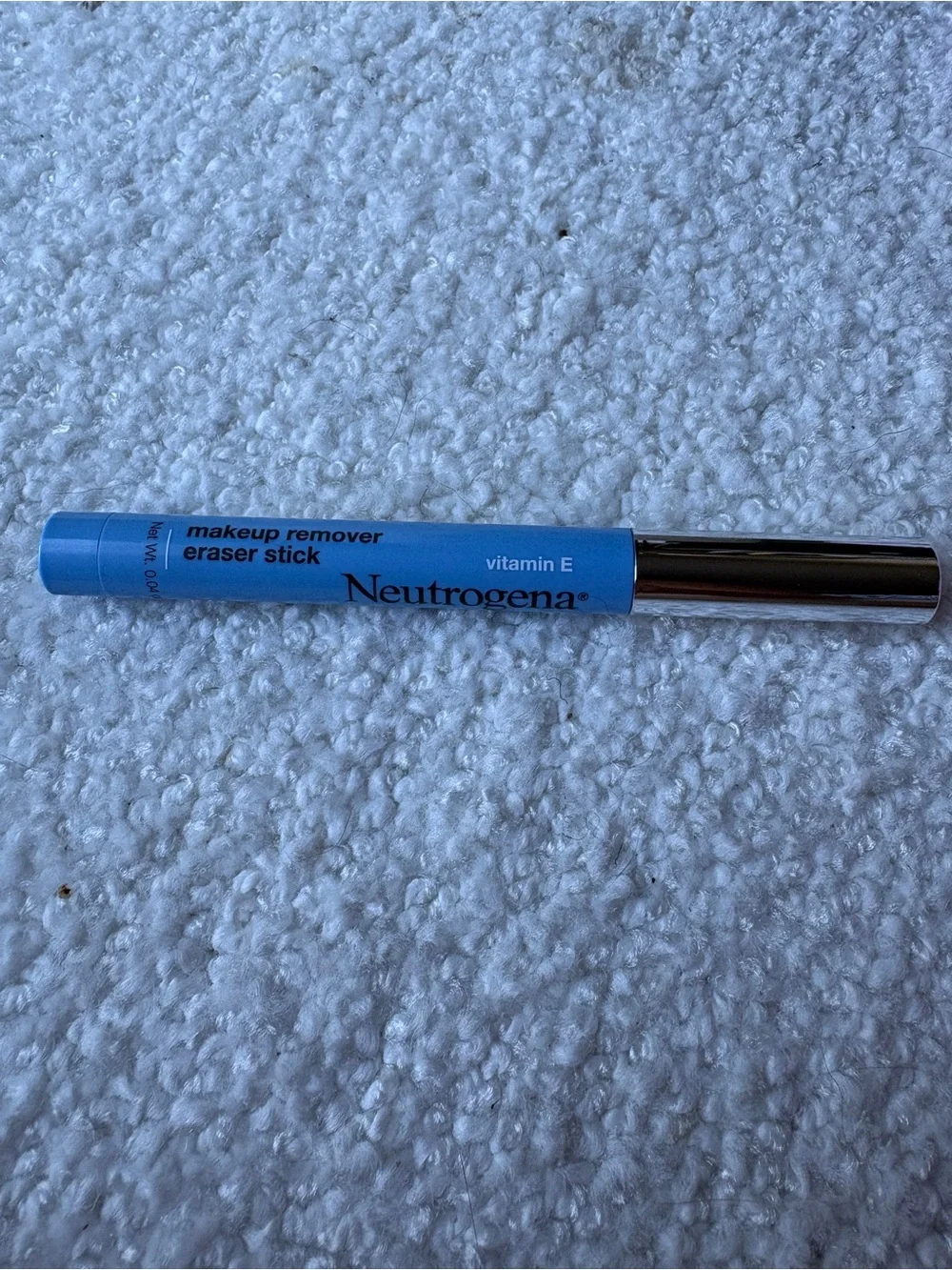 Neutrogena Makeup Remover Gel Eraser Stick with Vitamin E